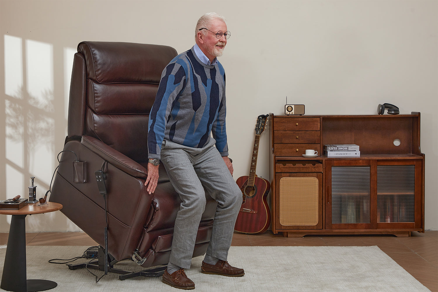 The motorized lift gently tilts the chair, aiding safe seated-to-standing transitions with secure support—ideal for individuals with mobility challenges or post-surgery recovery.