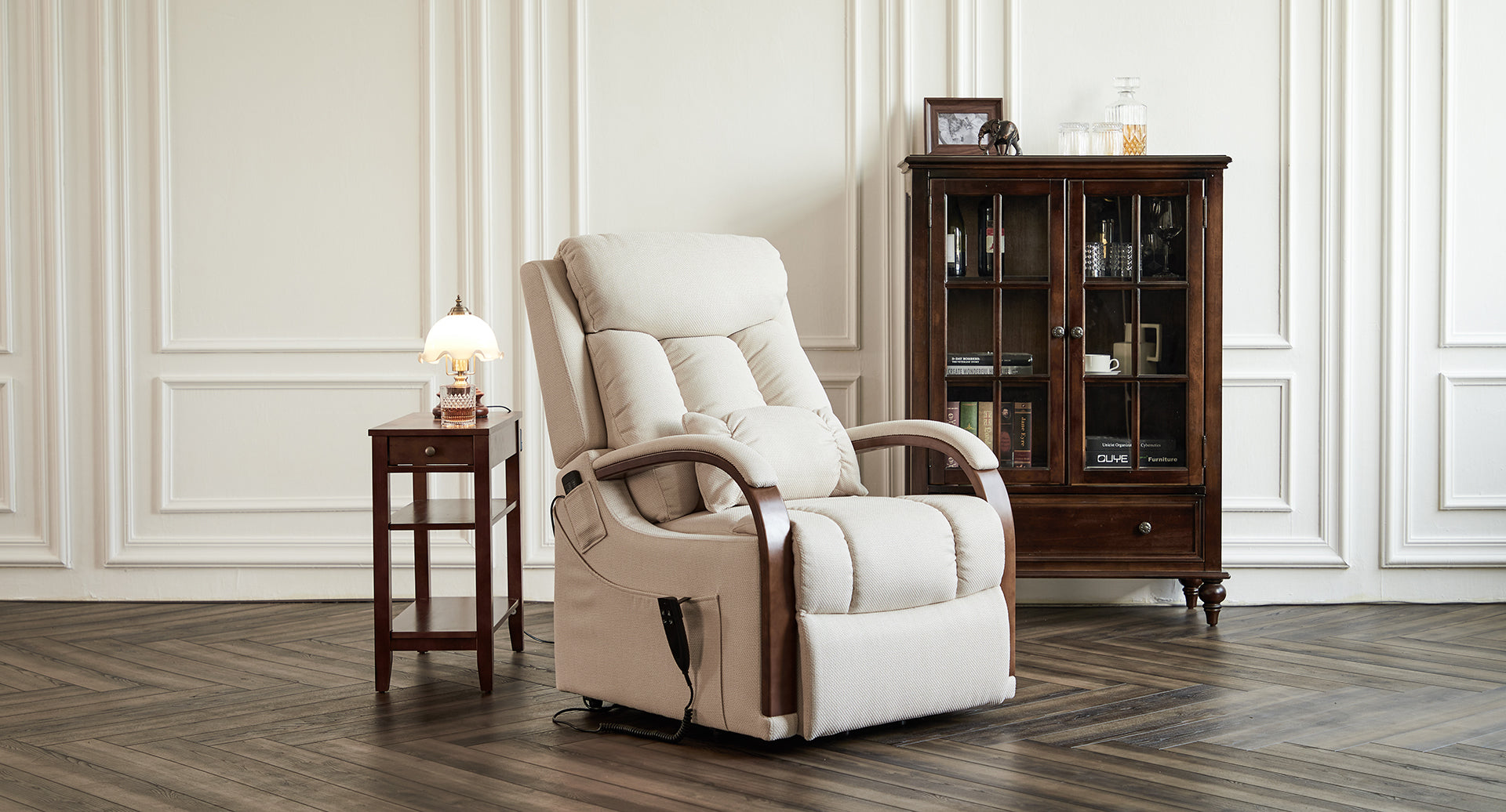 9185 Small Power Lift Recliner – Dual Motor, Lay Flat, Heat & Massage